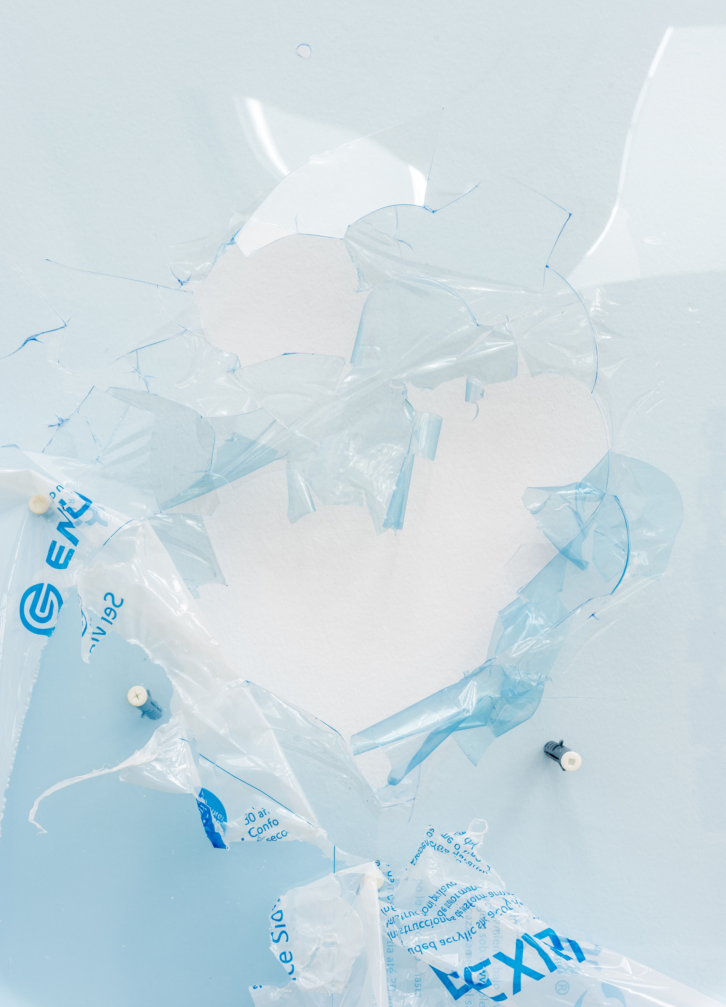 Preresolution No. 6, 2016 Broken panel of Polymethyl methacrylate, industrial screws, 3D-printed screws (ABS), wall plugs and wall dust 180 x 100 cm