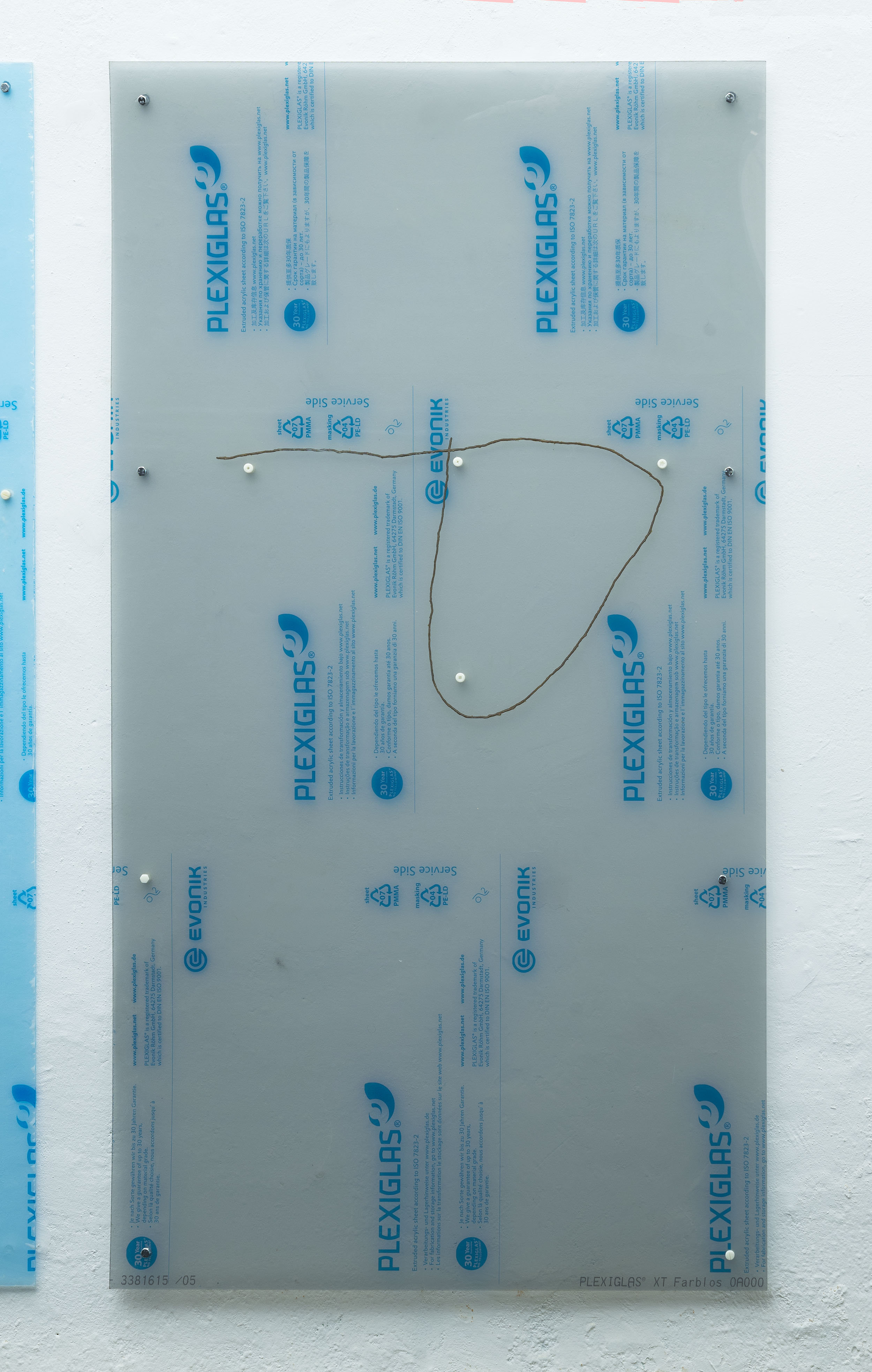 Handy Rule No. 3, 2016 Two polymethyl methacrylate panels, industrial screws, 3D-printed screws (ABS), soap and wall dust 180 x 100 cm